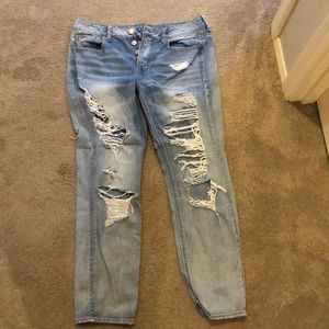 American Eagle tomgirl jeans